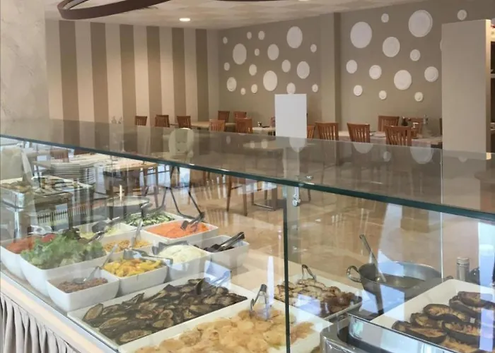 Ξενοδοχείο Vegas 3*