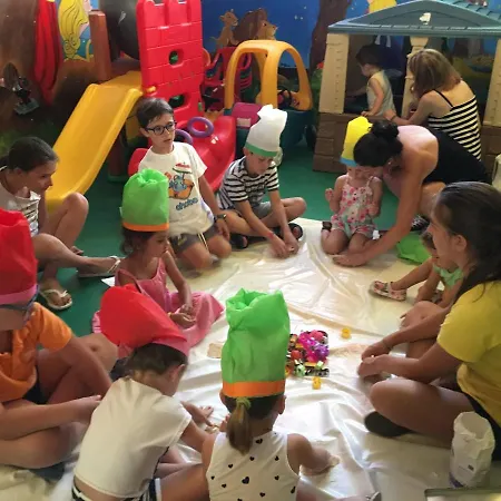 Ξενοδοχείο Vegas Μπιμπιόνε