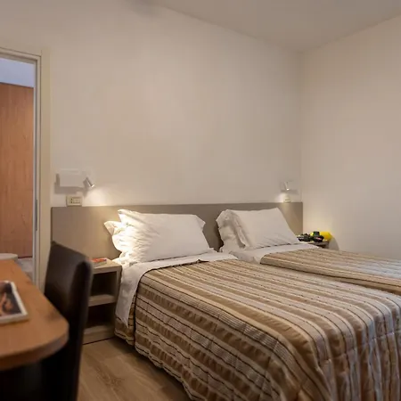 Vegas Hotel 3*