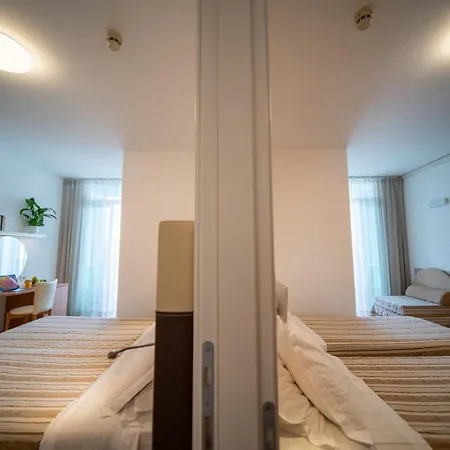 Vegas Ξενοδοχείο Μπιμπιόνε