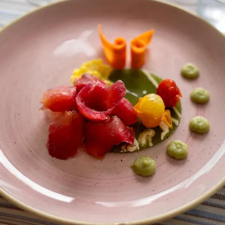 Ξενοδοχείο Vegas 3*